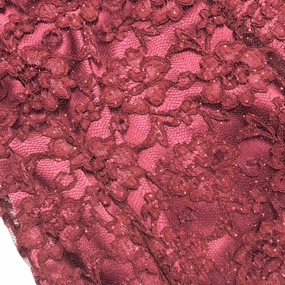 Evening gown Burgundy in color - Picture 6 of 6